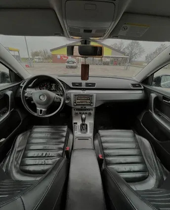 volkswagen passat Volkswagen Passat cena 36000 przebieg: 244000, rok produkcji 2012 z Olsztyn